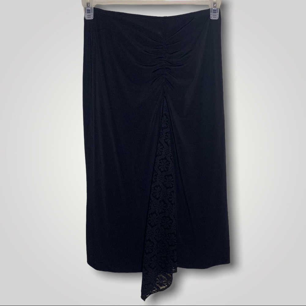 Black skirt with lace